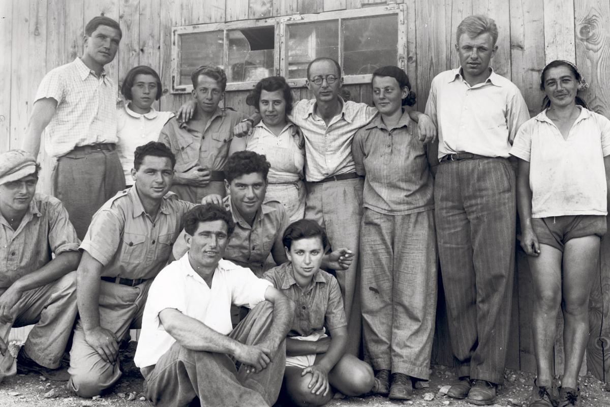 Gruppe jüdischer Siedler aus Ain Geb