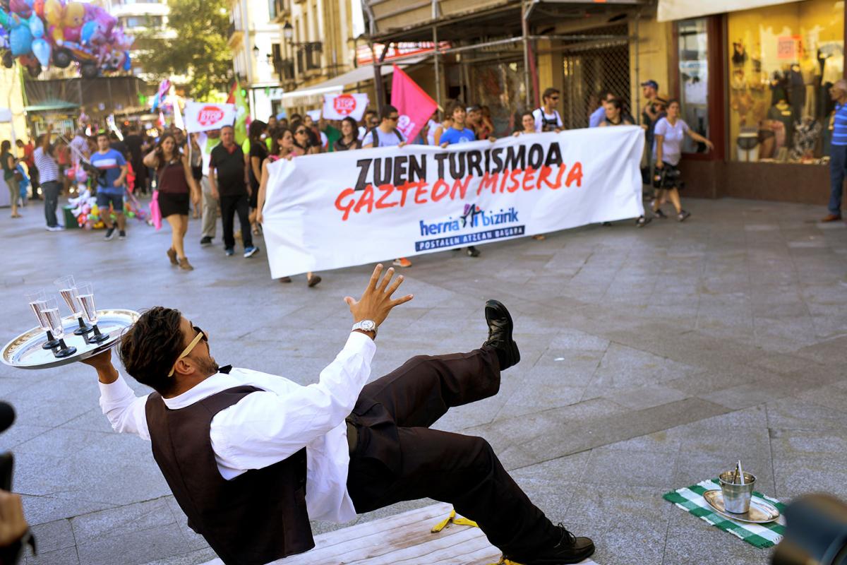  Demonstration in San Sebastián, 17. August
