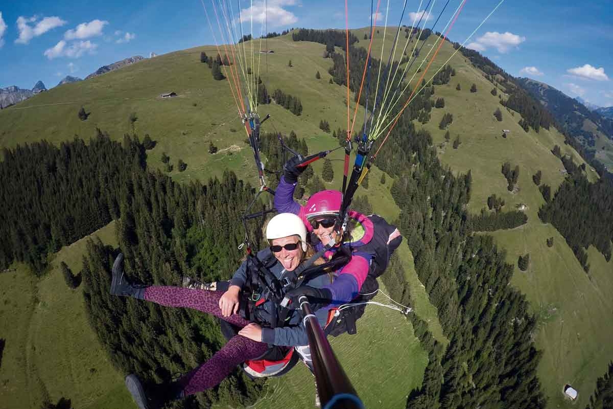 Bild von Paragliding-Tandem mit Go Pro während des Flugs geschossen