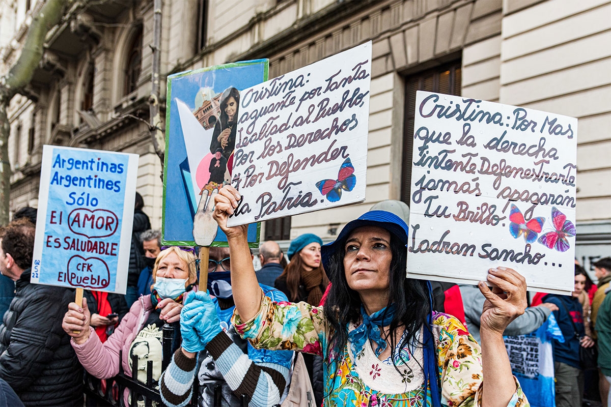  Tausende verurteilen in Buenos Aires den Mordversuch an Cristina Kirchner