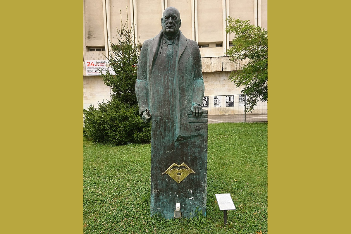 Bojko Borissow Statue
