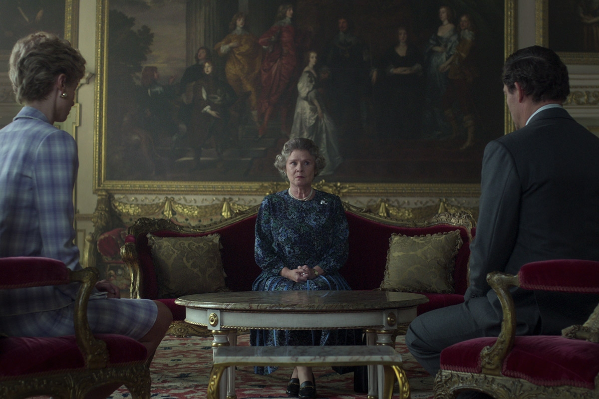 Imelda Staunton als Elizabeth II in The Crown