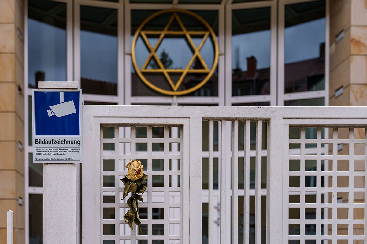 Jüdisches Leben in Deutschland ist nur noch hinter hohen Zäunen möglich