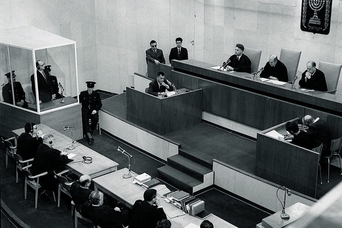 Wer im Glaskasten sitzt. Am 15. Dezember 1961 verurteilt das Gericht in Jerusalem Adolf Eichmann zum Tode