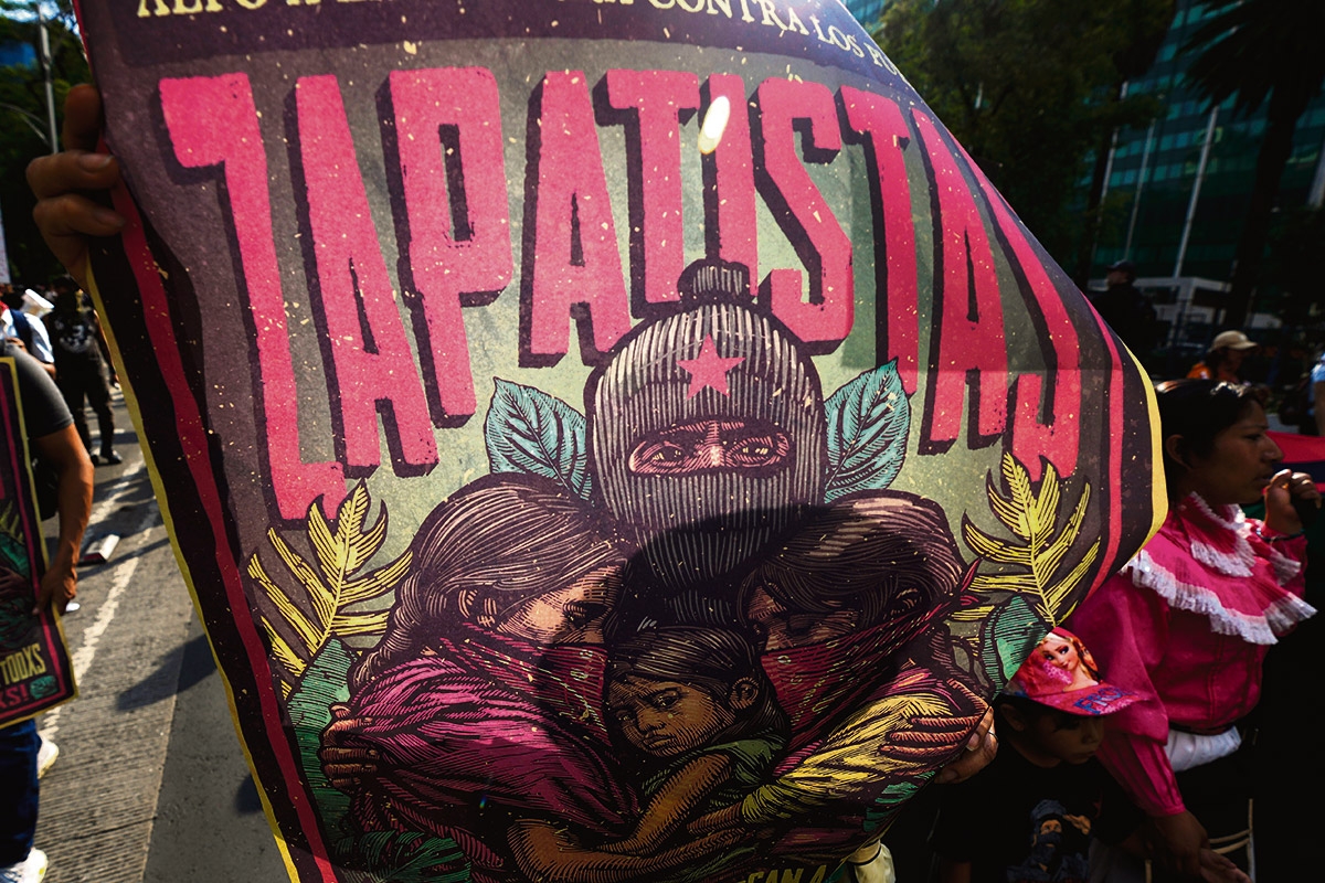 Zapatisten schützen Kinder. Transparent auf der Demonstration in Mexiko-Stadt