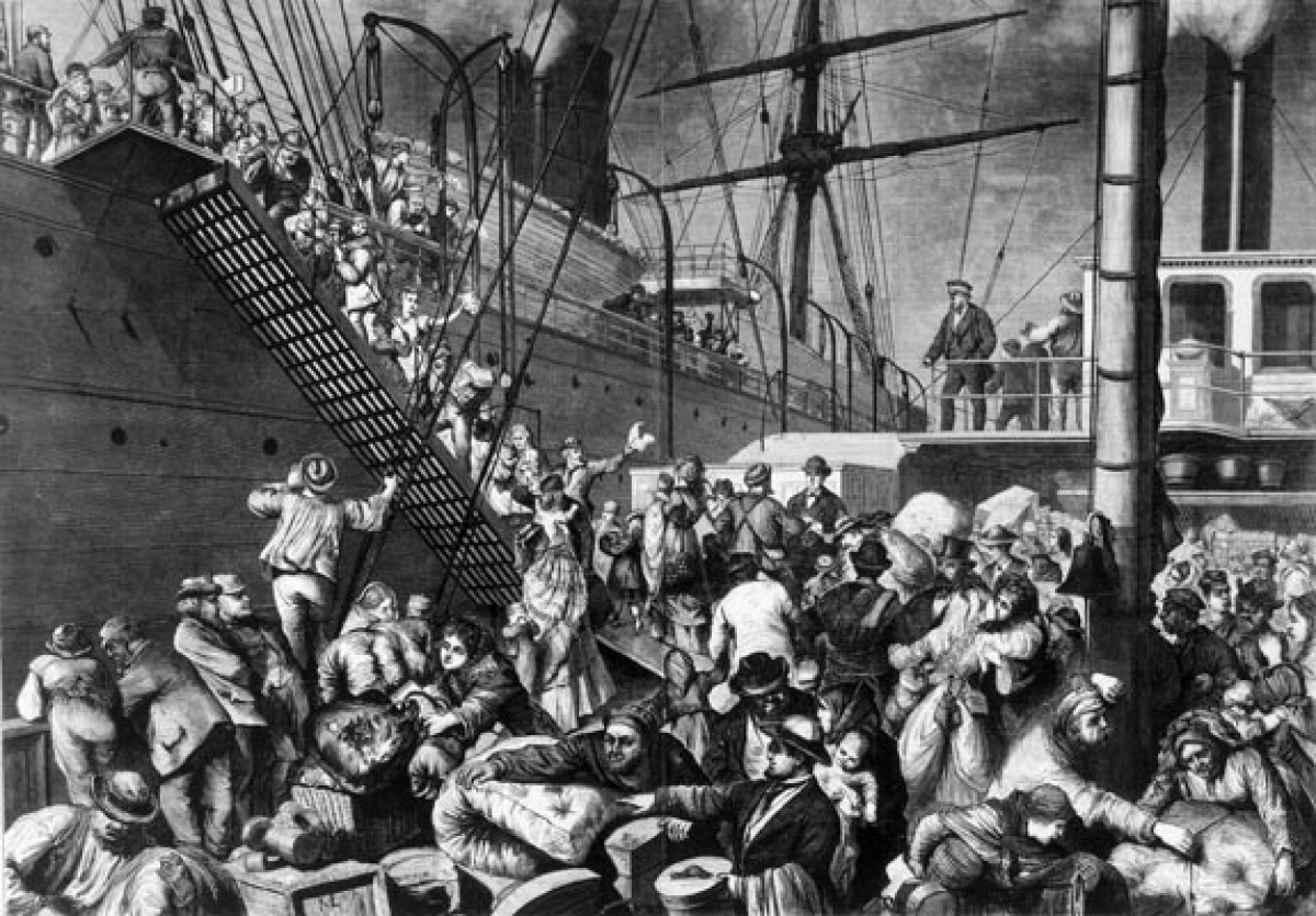 Deutsche Emigrant:innen gehen an Bord eines in die USA fahrenden Dampfers (um 1850)