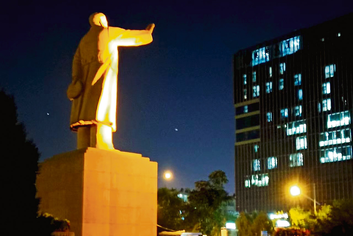 Mao Zedong hält Wacht. Campus der Shanxi-Universität in Taiyuan