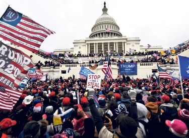 Unterstützer von US-Präsident Donald Trump am Kapitol