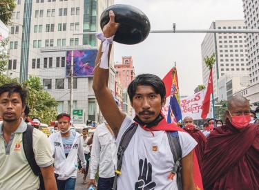 Demonstration gegen den Putsch in Yangon