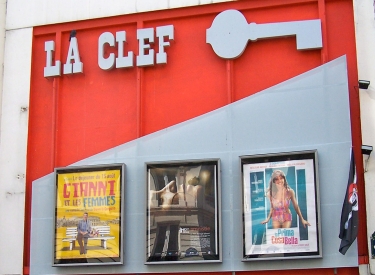Fassade des seit 2019 besetzten Kinos "La Clef"
