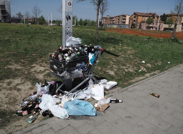 Die Stadt Bologna stört sich an Müll und illegalen Partys