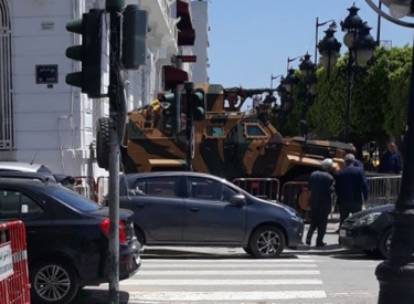 Panzer auf den Straßen in Tunis