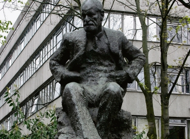 Statue von Sigmund Freud