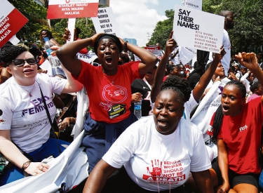 Zu Recht wütend. Protestierende Frauen in Nairobi fordern »Stop killing us!«, 27. Januar