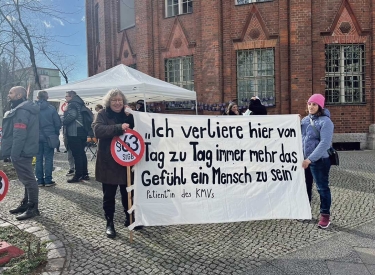 Die Angst der Angehörigen. Protest gegen die Zustände im Maßregelvollzug in Berlin Ende Februar